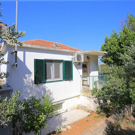 Seaside House Slatine, Ciovo - 16343 特罗吉尔