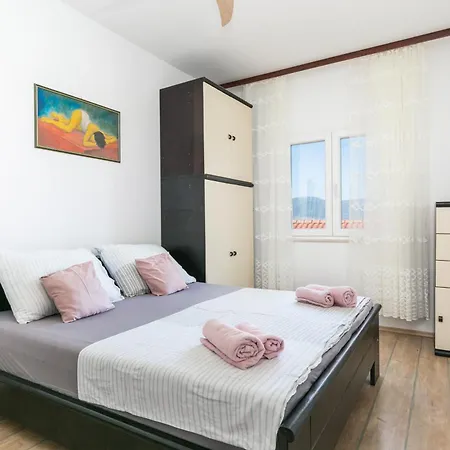 Seaside House Slatine, Ciovo - 16343 * 特罗吉尔