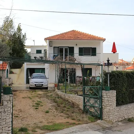 Apartment By The Sea Slatine, Ciovo - 16343 *