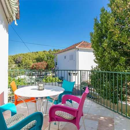 Seaside House Slatine - Ciovo - 16343 Дом отдыха Трогир