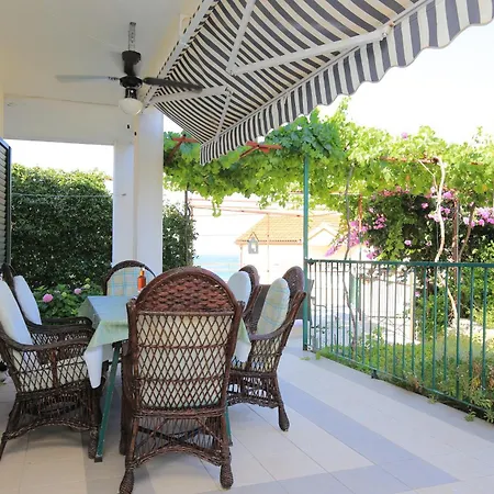 Seaside House Slatine, Ciovo - 16343 Vakantiehuis *